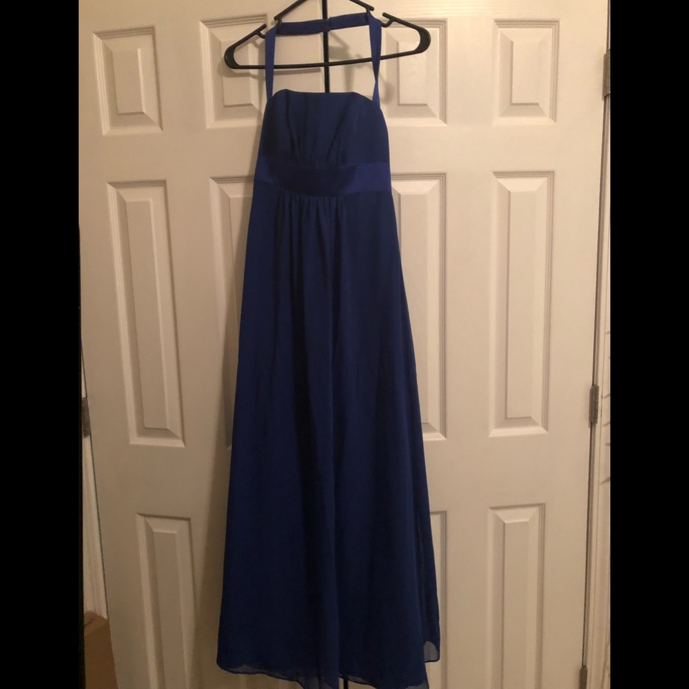 beautiful royal blue gown!